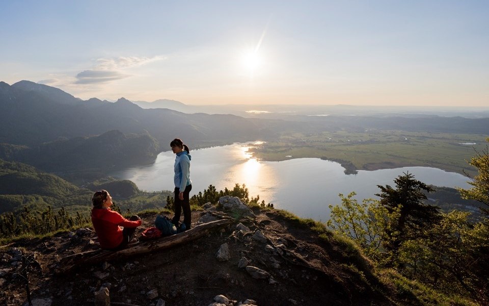 Ausblick von der Sonnenspitz auf dem Kochelsee, © Tourist Information Kochel a. See Ausblick von der Sonnenspitz auf dem Kochelsee, © Tourist Information Kochel a. See