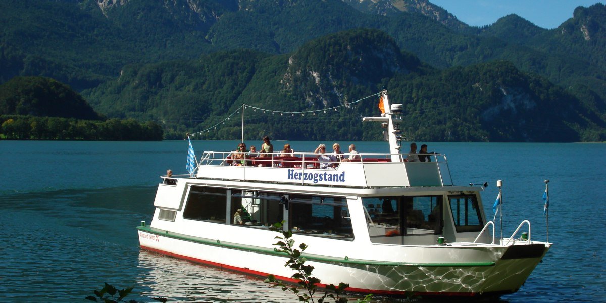Motorschiffahrt Kochelsee MS Herzogstand Bild Fam. Kneidl Motorschiffahrt Kochelsee MS Herzogstand Bild Fam. Kneidl