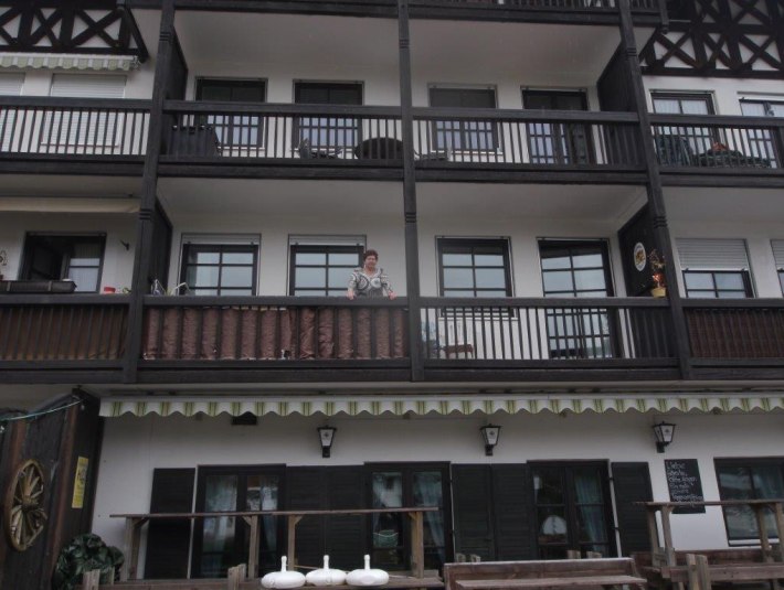 FW Reiner Sicht auf Balkon