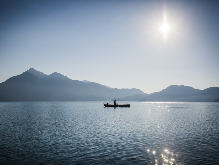 Ein Fischerboot auf dem Walchensee., &copy; Tourist Information Kochel a. See, Fotograf: Th. Kujat