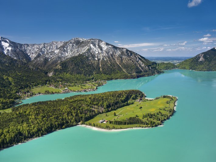 Walchensee Vogelperspektive, © Tourist Information Kochel a. See, Fotograf: J. Bodenbender