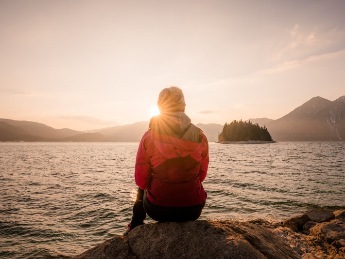 Frau am See, &copy; Tourist Information Kochel a. See, Paul Wolf