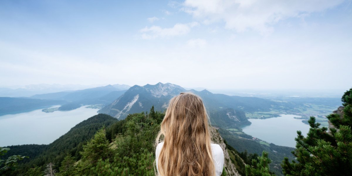 Ausblick vom Jochberg mit Walchensee und Kochelsee, &copy; Tourist Information Kochel a. See