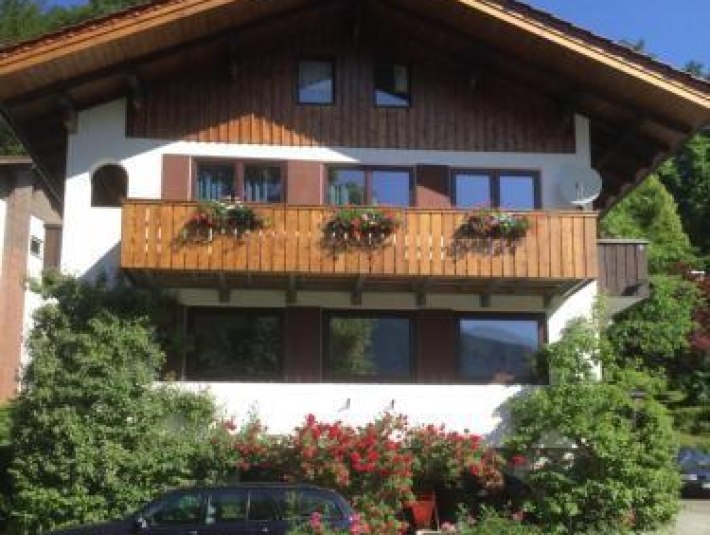 G&auml;stehaus Kochelsee von au&szlig;en